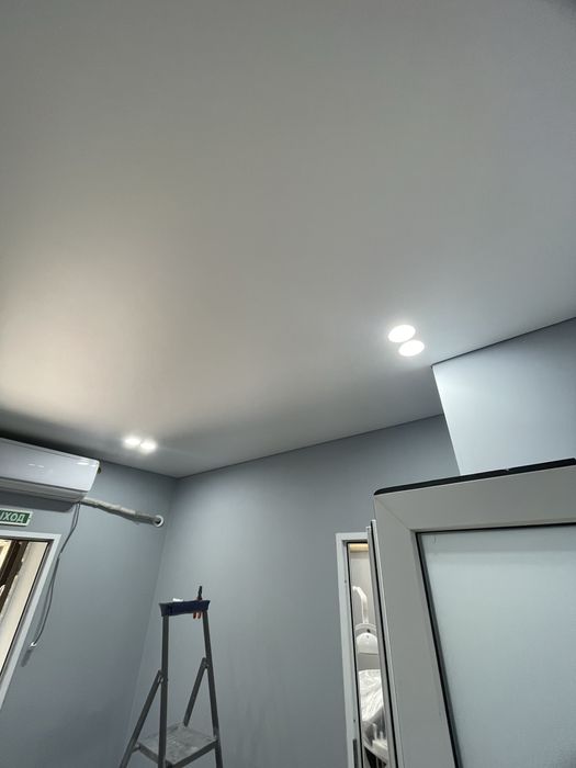 Натяжные потолки  .