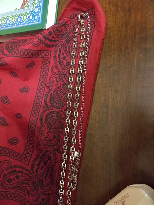 Продам бюжутерию разную