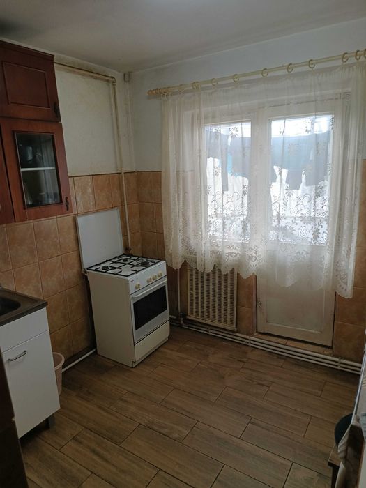 Caut coleg/ ă apartament/cart. Popa Șapcă, Camera chirie/4-5 min de Centru