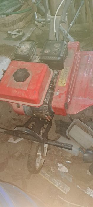 Vând motosapă 7cp
