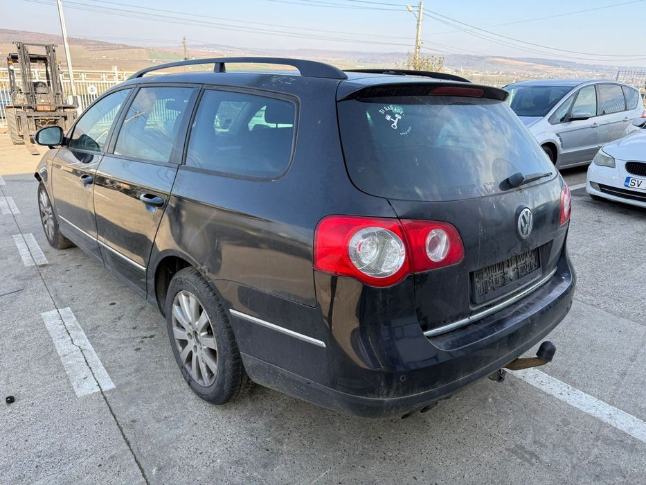 Dezmembrez / Dezmembrari / Piese / Accesorii Vw passat b6 break 2.0 tdi CBAB DSG LQV stanga