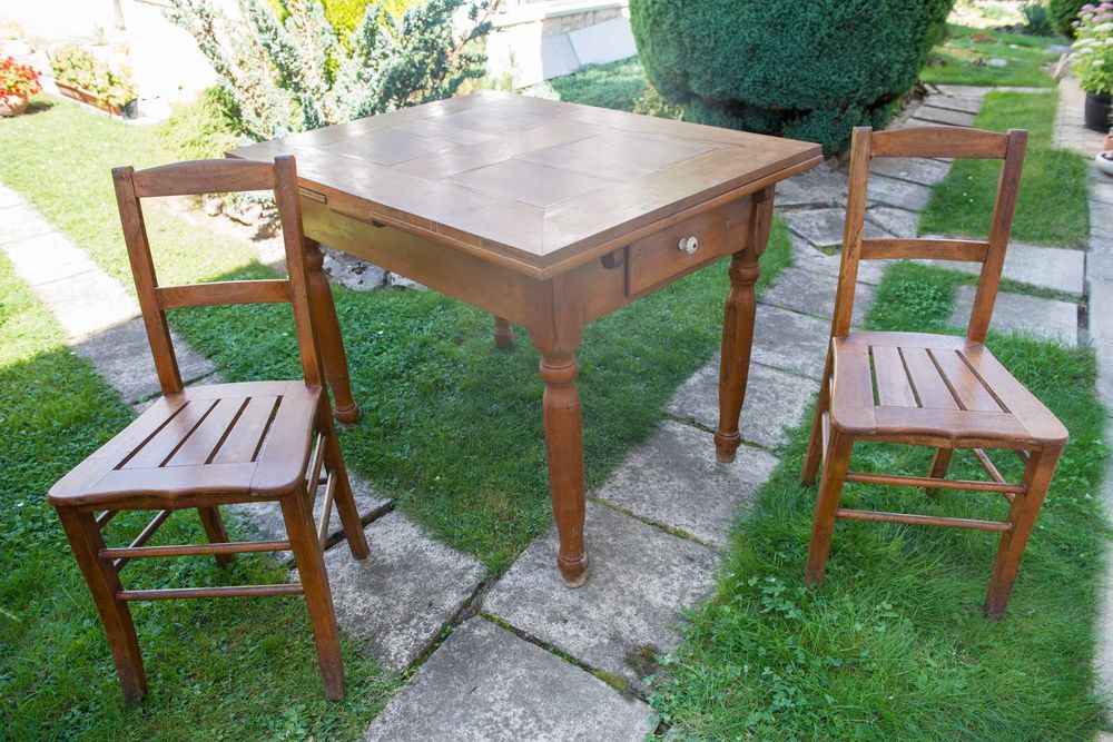 Masă din lemn extensibilă 8 persoane cu șase scaune