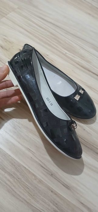 Pantofi fete,nepurtati,mar 35