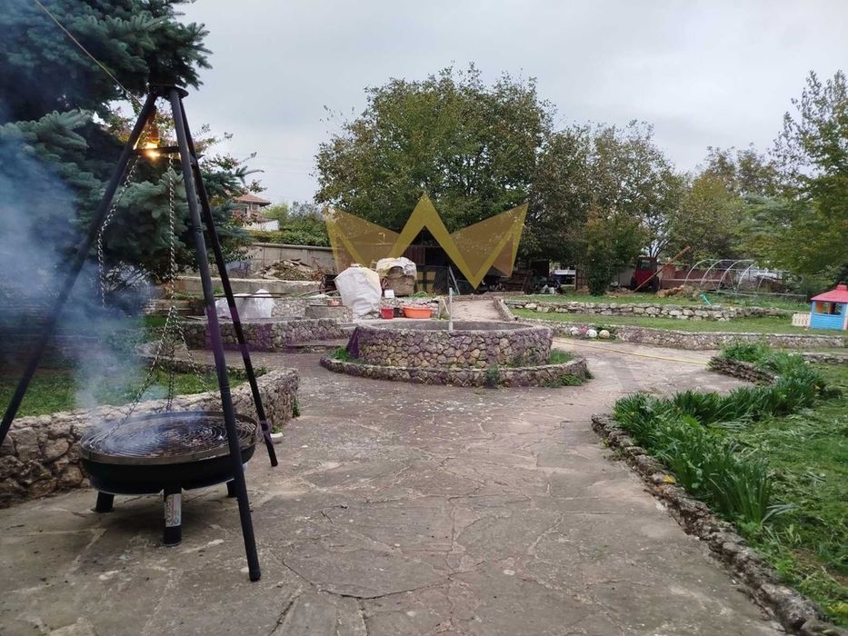 Къща в Варна, област-с.Климентово площ 1365 цена 230000