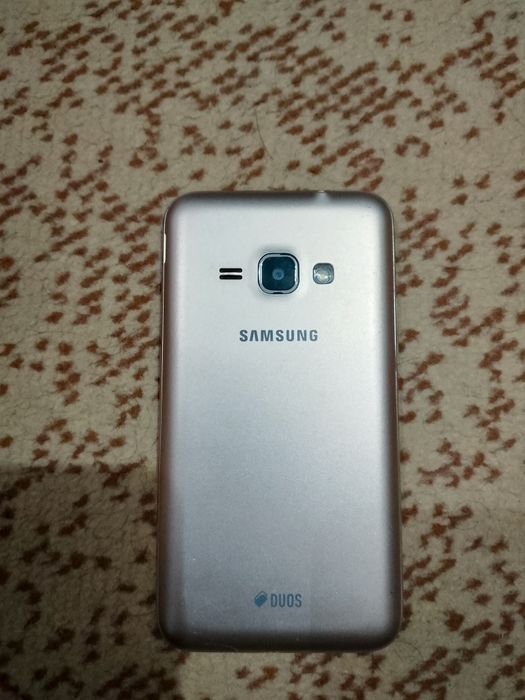 Samsung j1 (2016)