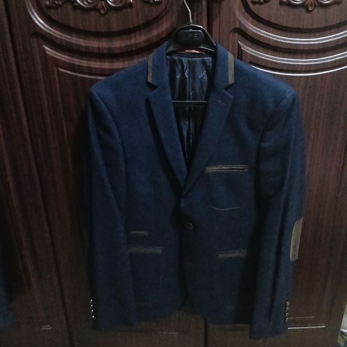 Костюм  мужской.