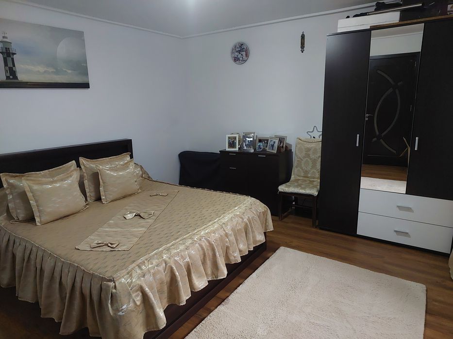 Casa de vanzare 200mp ,10 M deschidere