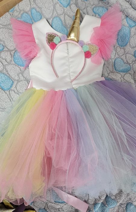 Продам нарядное платье единорожка