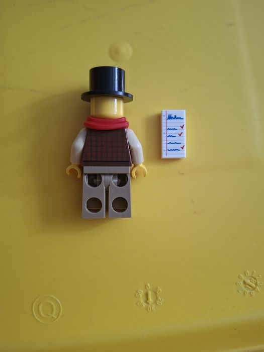 Продам лего фигурку