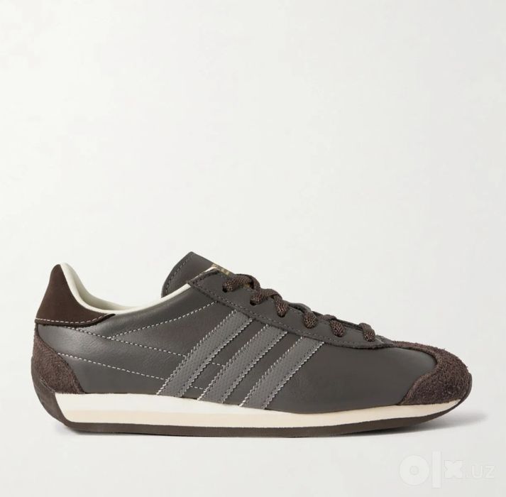 Yangi , original Adidas Country OG