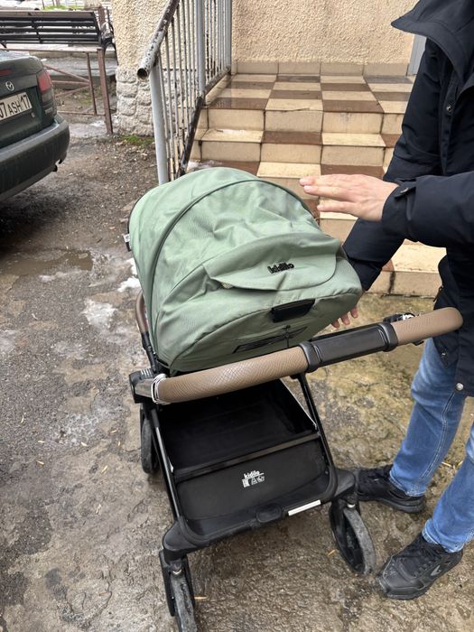 Продам коляску 3в 1