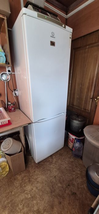 Контейнер столовый с местом