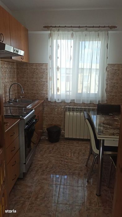 Inchiriez apartament 2 camere