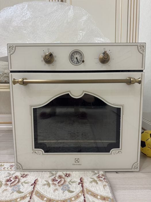 Духовой шкаф Electrolux