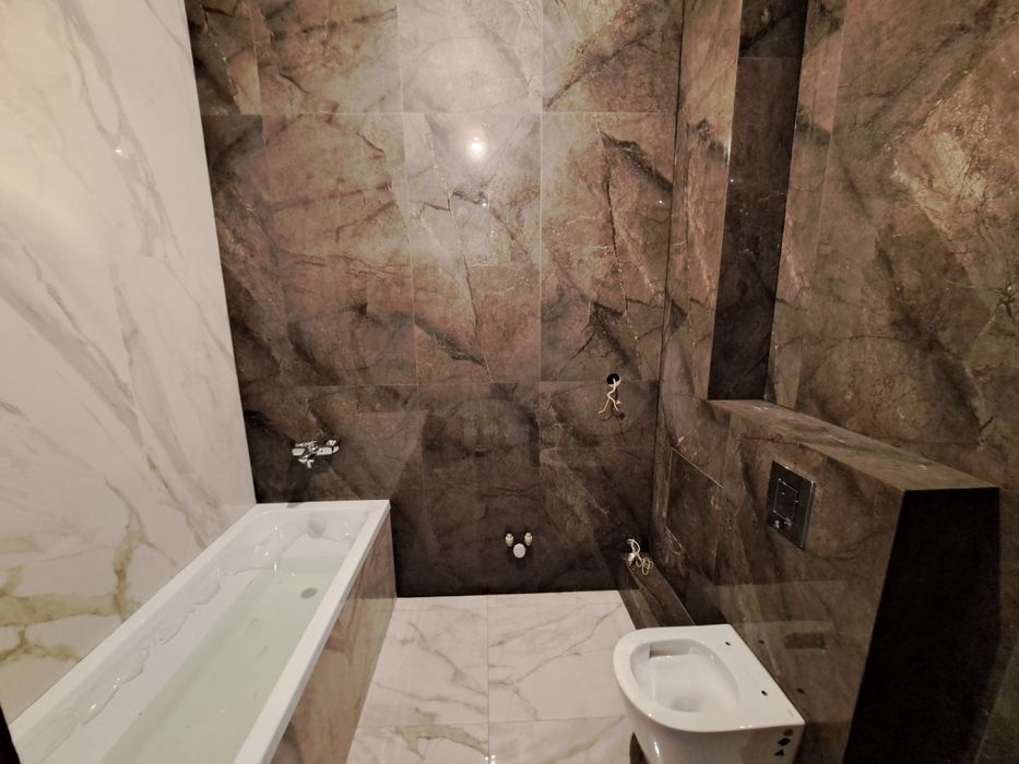 Плиточник, кафельщик