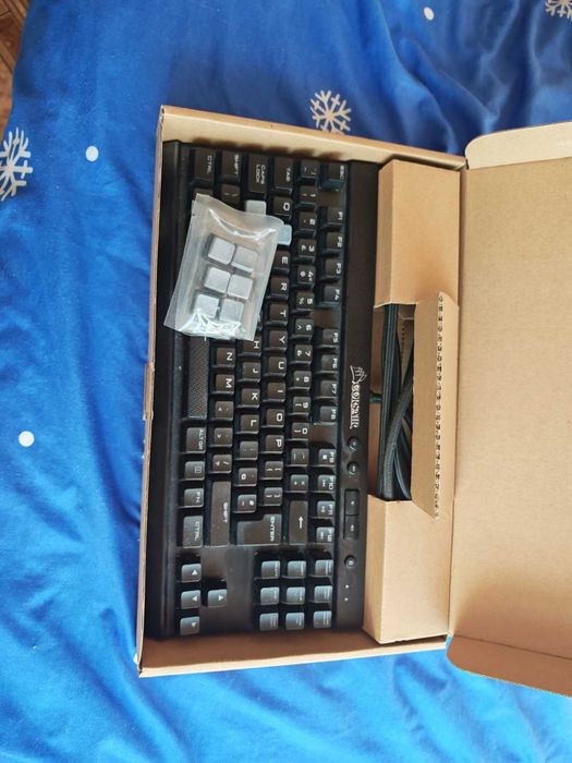 Corsair K65 RGB RAPIDFIRE CHERRY® MX Speed RGB Клавиатура