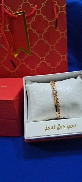 Ayollarga Brasletlar