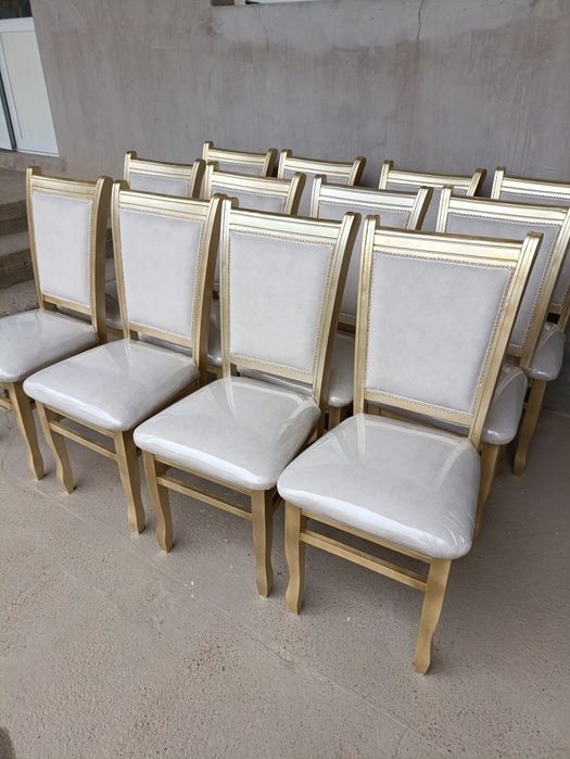 Mehmonhona uchun stullar sotiladi 12 dona