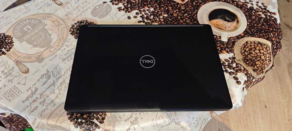 Лаптоп Dell latitude 5490