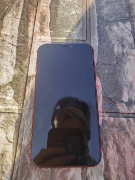 Vând iphone xr roșu 128