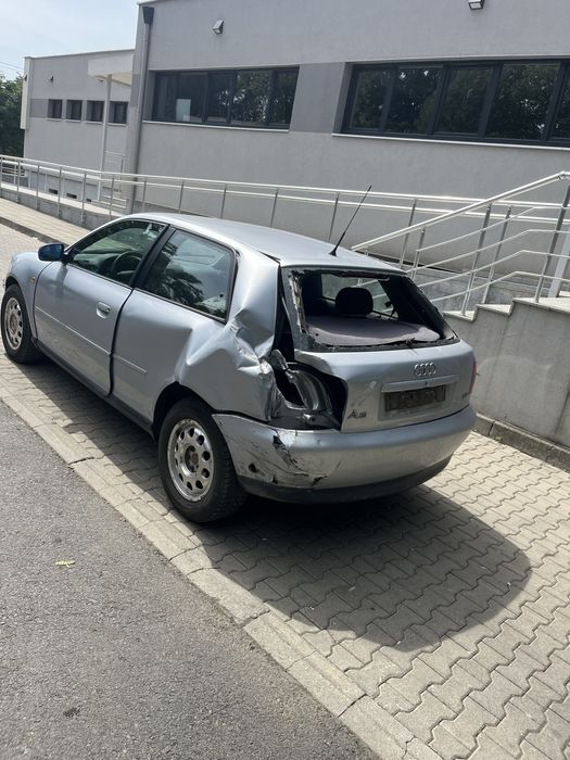 Audi a3 1.6 на части