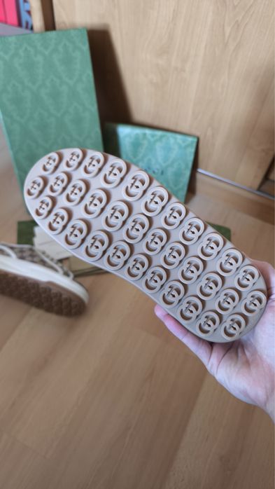 Gucci Ultrapace/Ultrapace R GG Supreme Sneakers