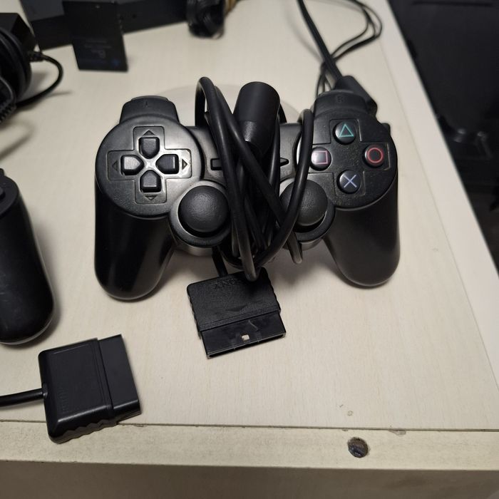Продаю PlayStation 2 slim