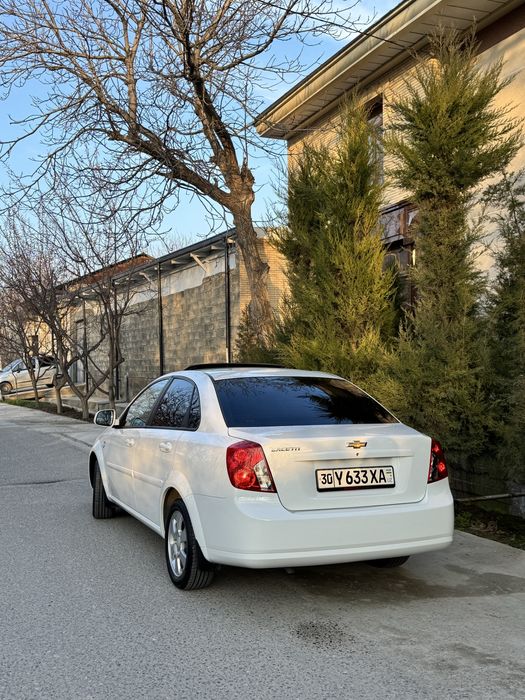 Shvrolet jentra 2022,2023 rodnoy