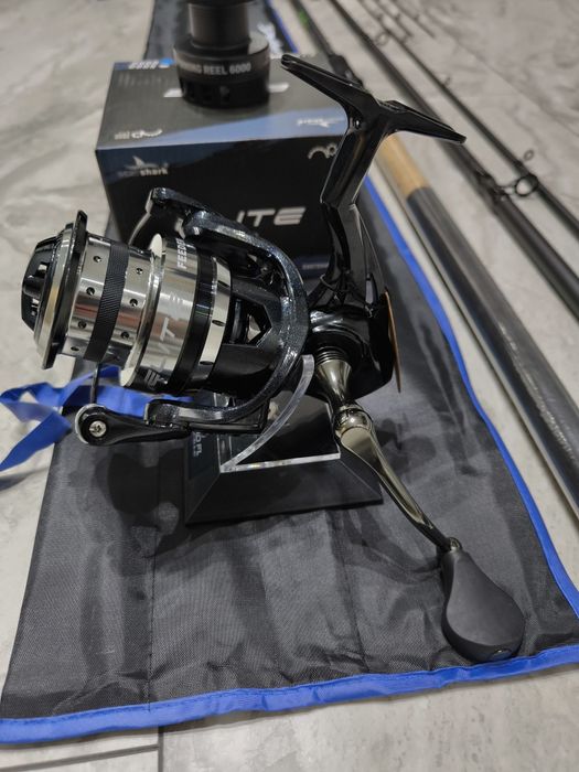 Lanseta Feeder ROBINHAN Dexter 3.9m,60-180g + Mulineta ELITE 6000