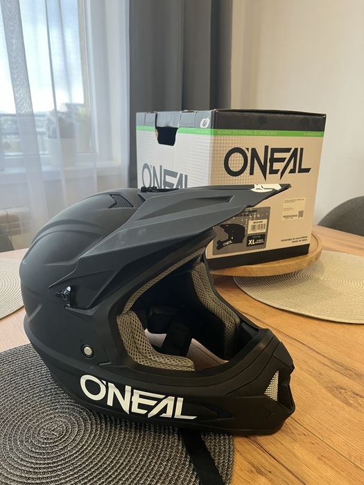 Детса  каска O'NEAL 1SERIES SOLID BLACK