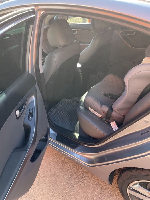 Hyundai Elantra 2015