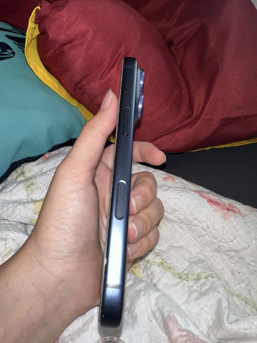 Продам Iphone 17 pro