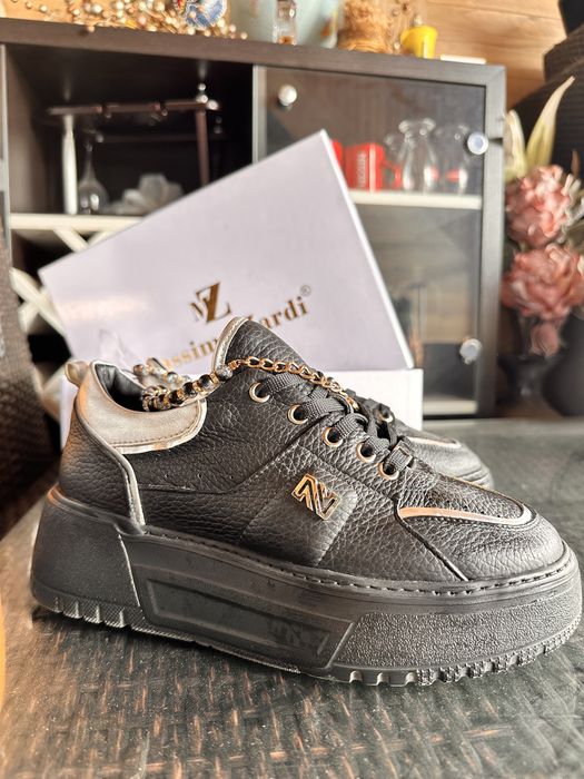 Сникърси Масимо Зарди само за 99 лева