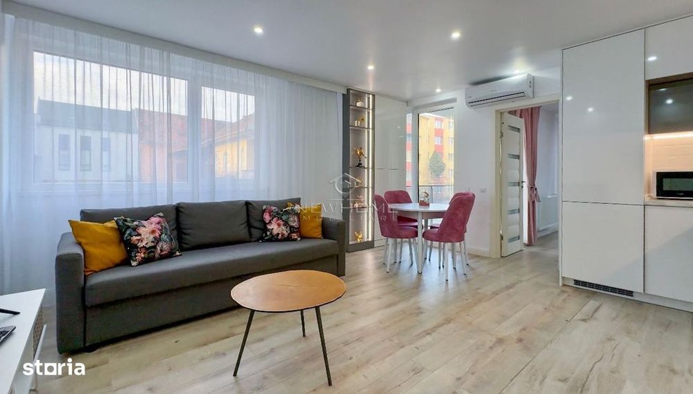Apartament cu 3 camere de vânzare în zona Centrală