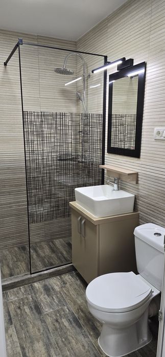 Închiriez garsoniera zona Școlilor