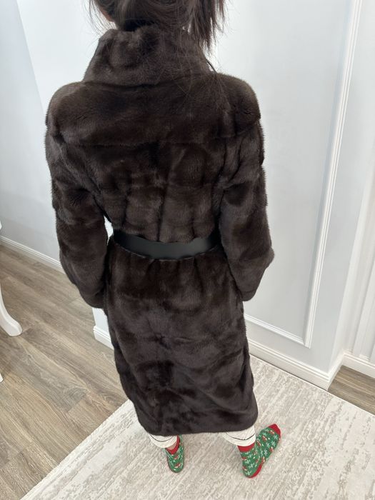 Продам норковую шубу