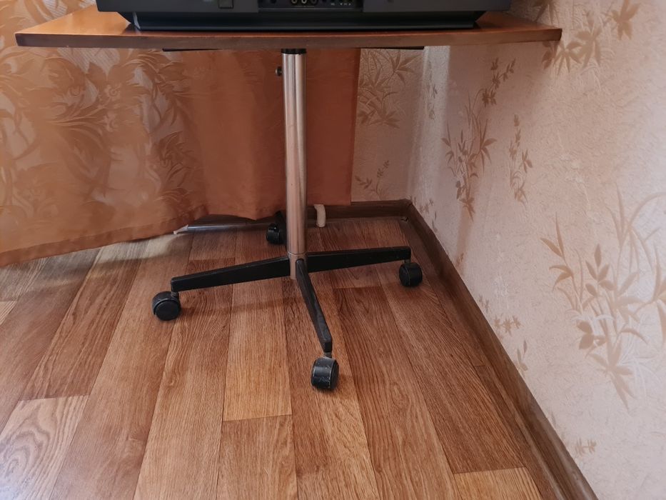 Подставка под тв