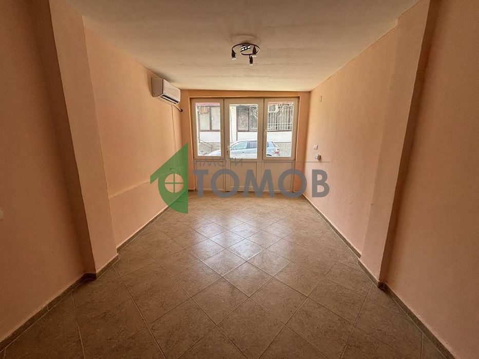 Дава се под наем Магазин в Стара Загора, Център - 20 кв.м за 255 € - Снимка #1
