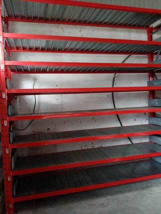 Rafturi metalice 427x963