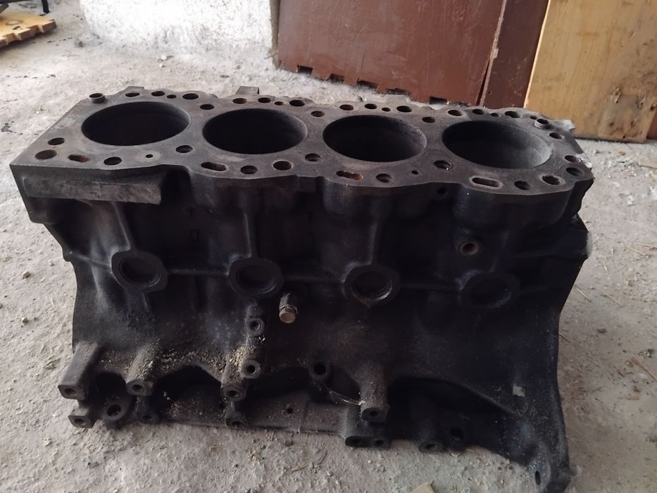 Части за Тойота Ленд Круйзер 1994г. 2.4 td j70