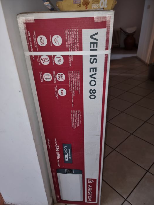 Boiler electric Ariston VELIS EVO 80 nefolosit