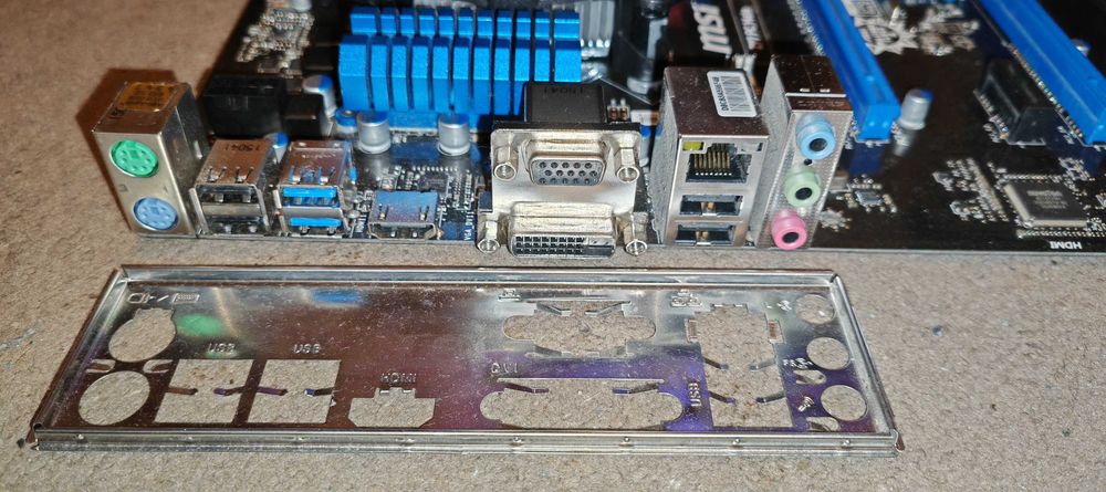 Kit compus din placa de baza+procesor I7+memorie ddr3+cooler