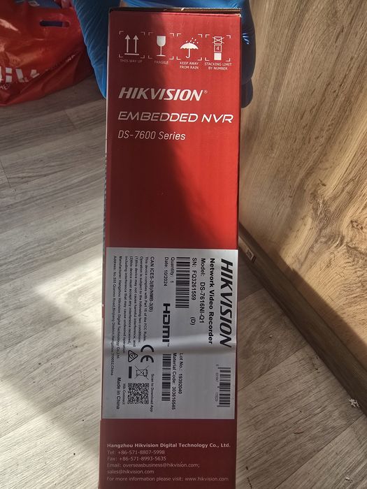 Видеорегистратор Hikvision ds-7616NI-Q1