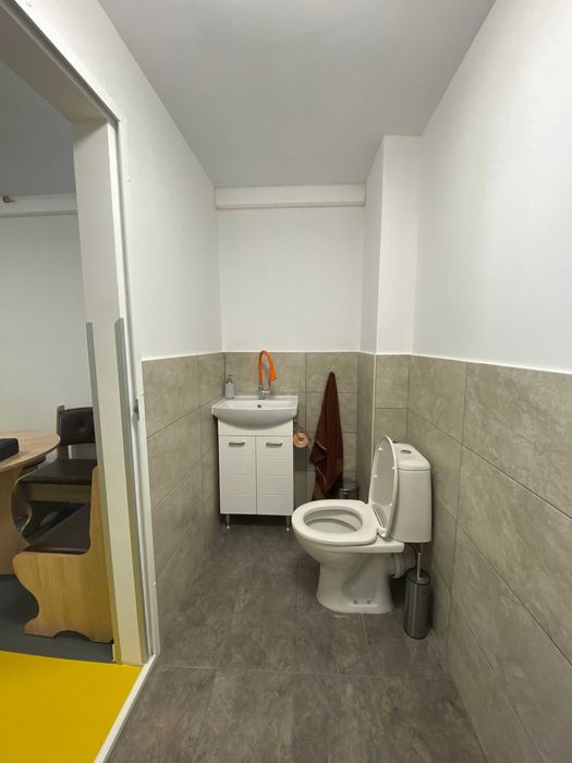 ОБШИРНО ПАРТЕРНО помещение за Склад/ Офис / Гараж