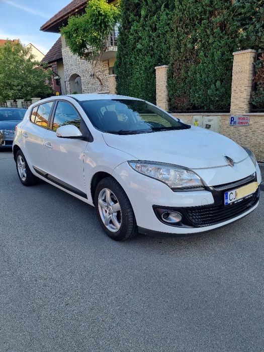 RENAULT Megane