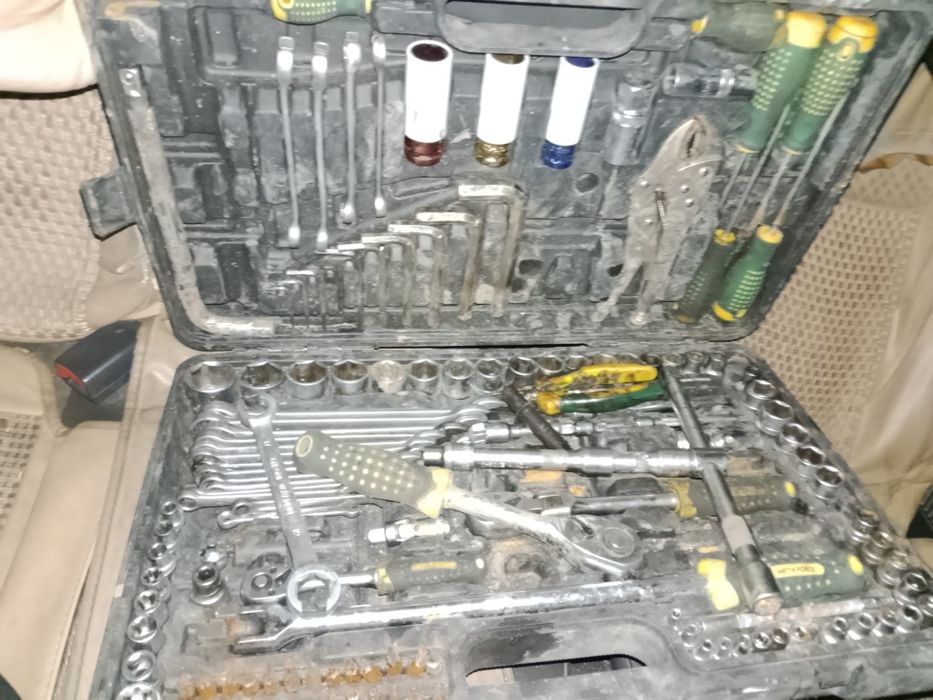 Срочно продам ключ набор 202