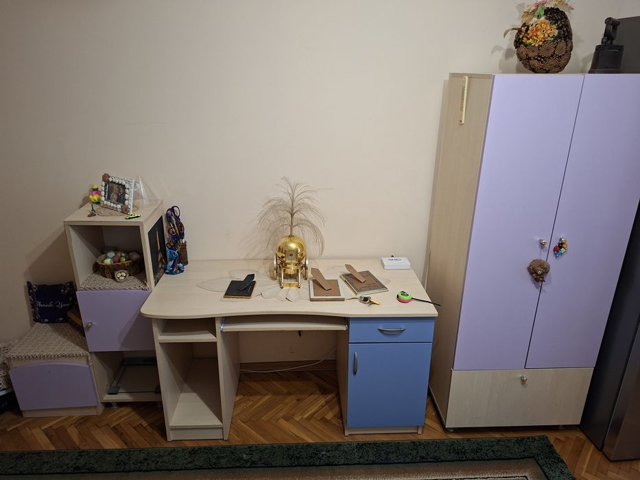 Детски кревати , бюро и шкафове