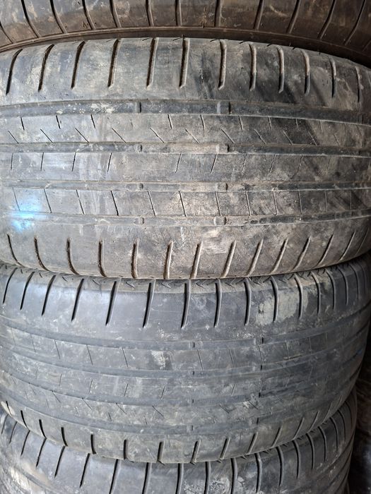 Продам шины. 235/55/18 бриджистон
