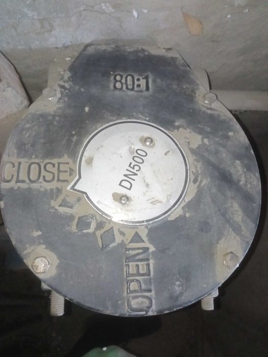 Дисковй затвор с редуктором д500мм