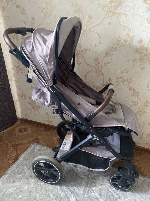 Продам детскую коляску